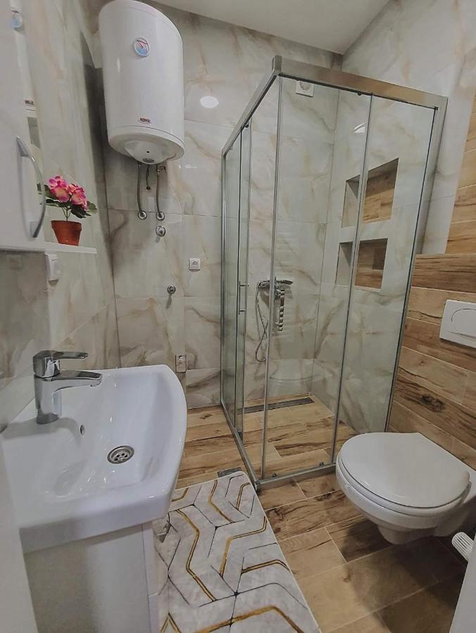 Zara 1 Apartman Bijeljina Eksteriør bilde